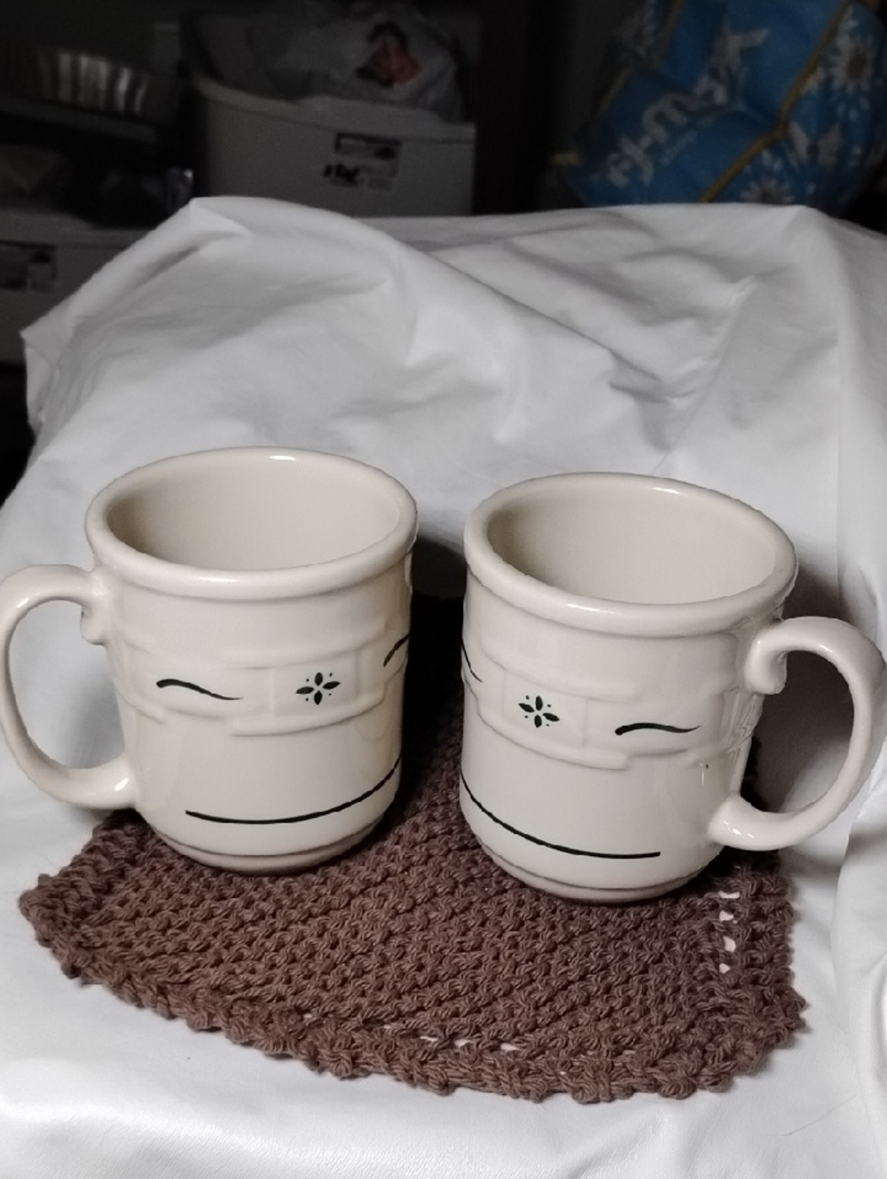 Longaberger Pottery Woven Traditions Heritage Green Mug Pair Discontinued